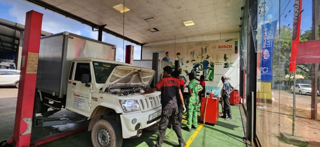 Strengthening Customer Trust Through Service Excellence: Ideal Motors Conducts Successful Mahindra Service & KUV Trading Campaign at Wanawasala